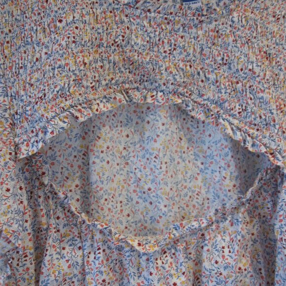 Old Navy Plus Size Smocked Blouse - Picture 2 of 4